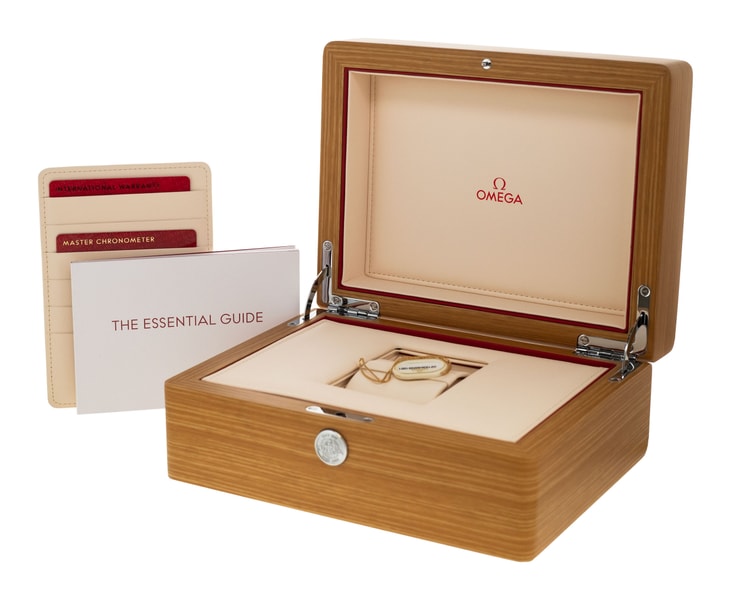 Omega Planet Ocean 215.30.40.20.01.001